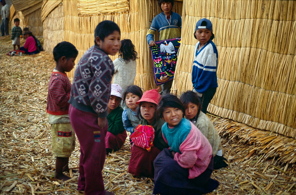Uros-Children