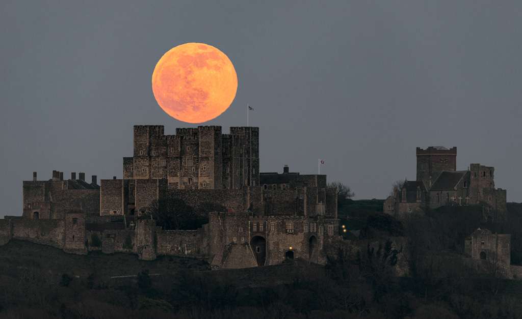 Full pink moon